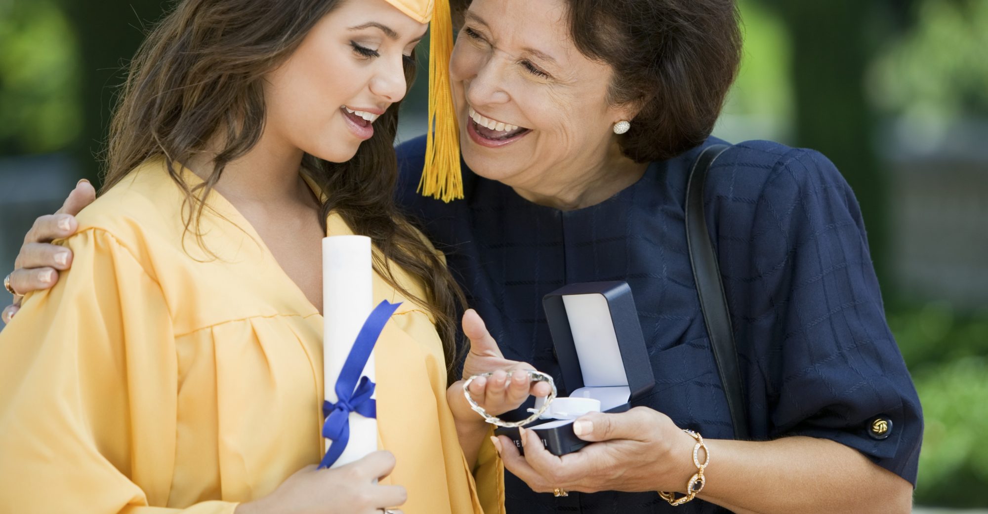 High School Graduation Gifting Tips and Ideas
