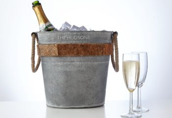 5 Tips for Choosing a 10-Year Anniversary Gift