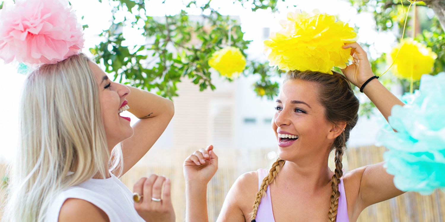 15 Must-Know Bridal Shower Gift Etiquette Tips