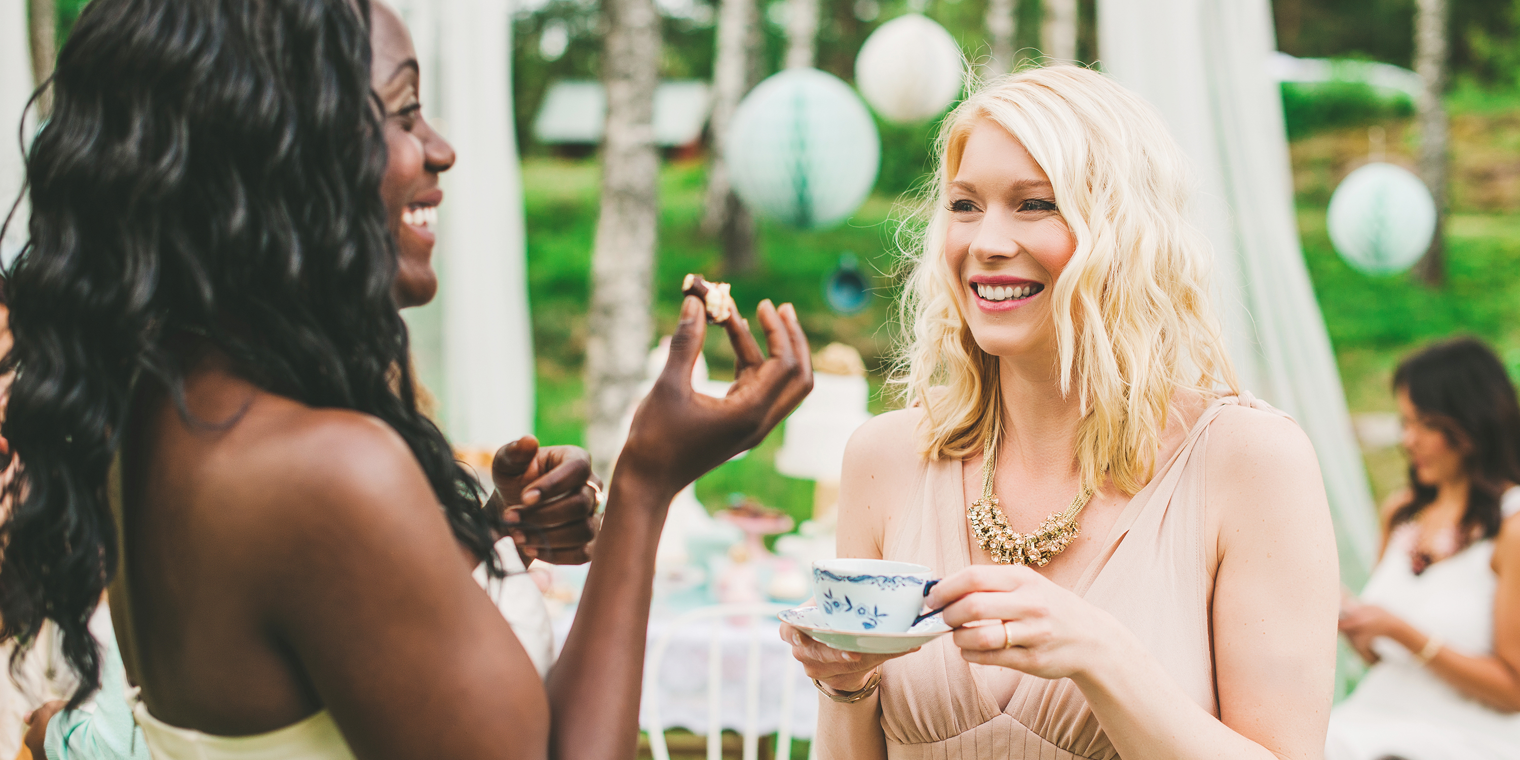 What to Write in a Bridal Shower Card: 30 Message Ideas