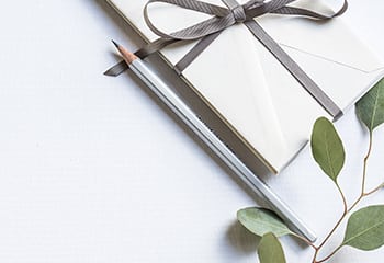 10 Wedding RSVP Etiquette Tips & Ideas