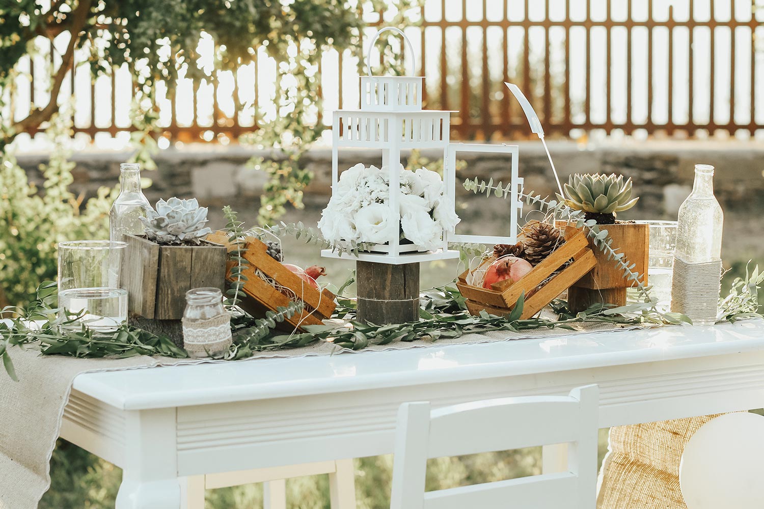 11 Wedding Gift Table Ideas and Tips