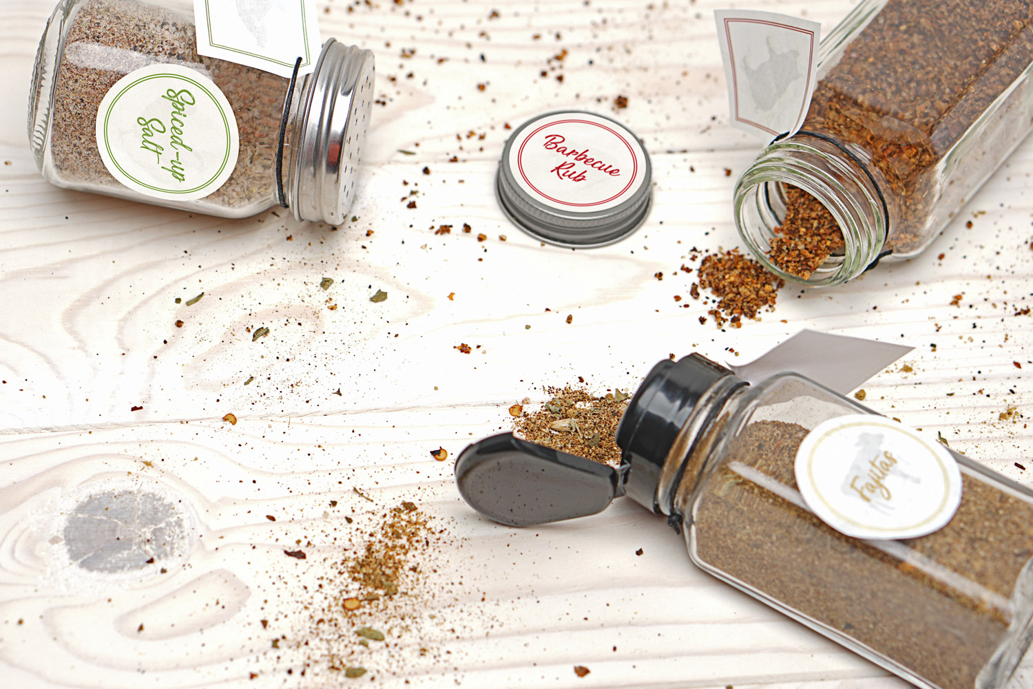 9 Homemade Grill Seasonings + Printable Gift Tags
