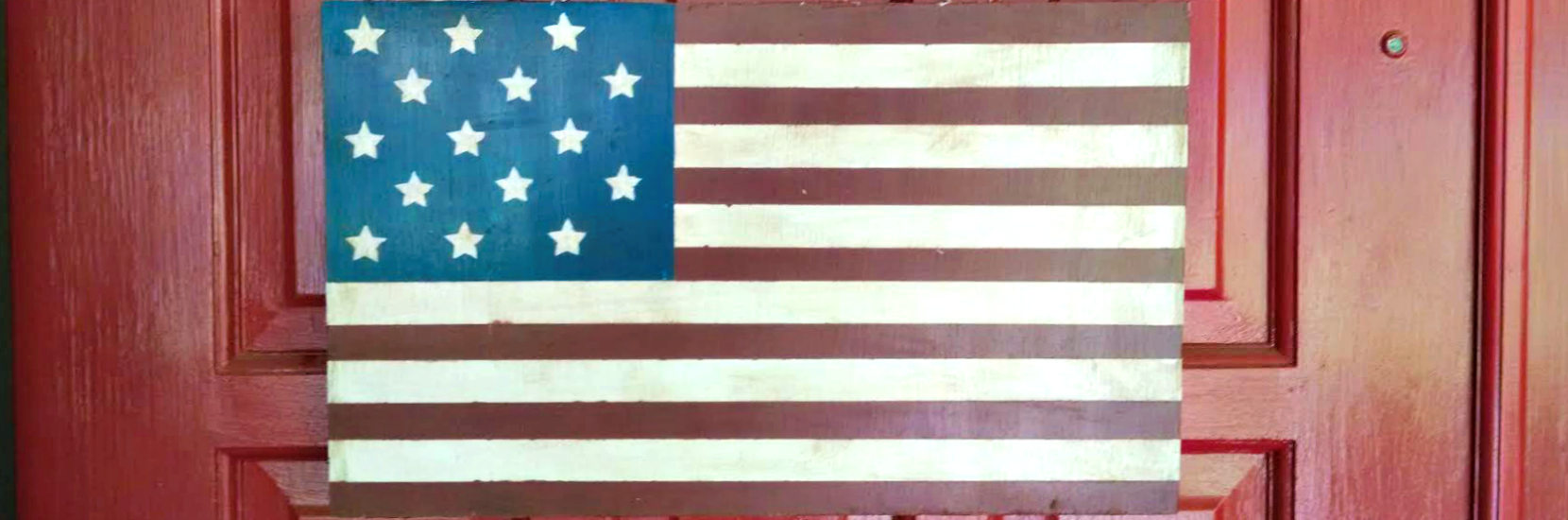 DIY Chalk Paint Rustic Americana Flag: Independence Day Décor