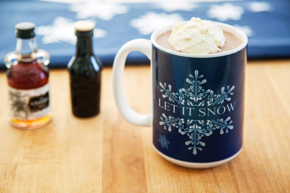 personalized-let-it-snow-mug-with-hot-chocolate
