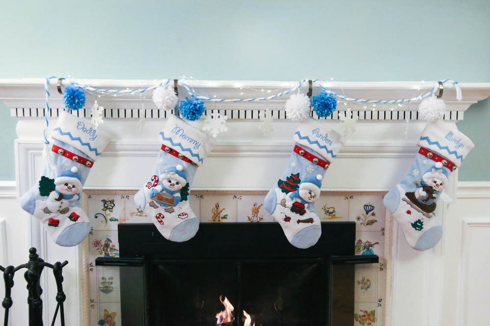 Christmas Mantel_6
