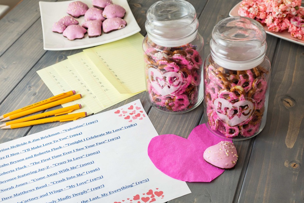 Hosting a ValentineGÇÖs Day Dinner Party_3
