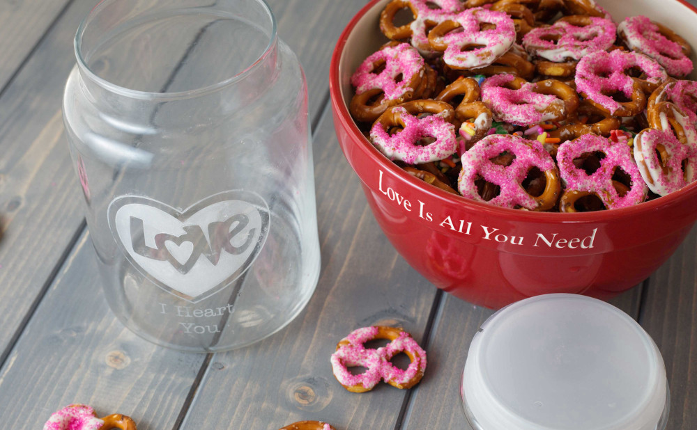Hosting a ValentineGÇÖs Day Dinner Party_8