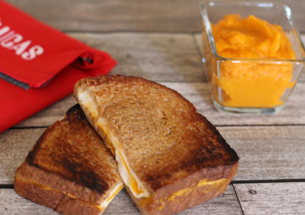 chese and veggie sandwich