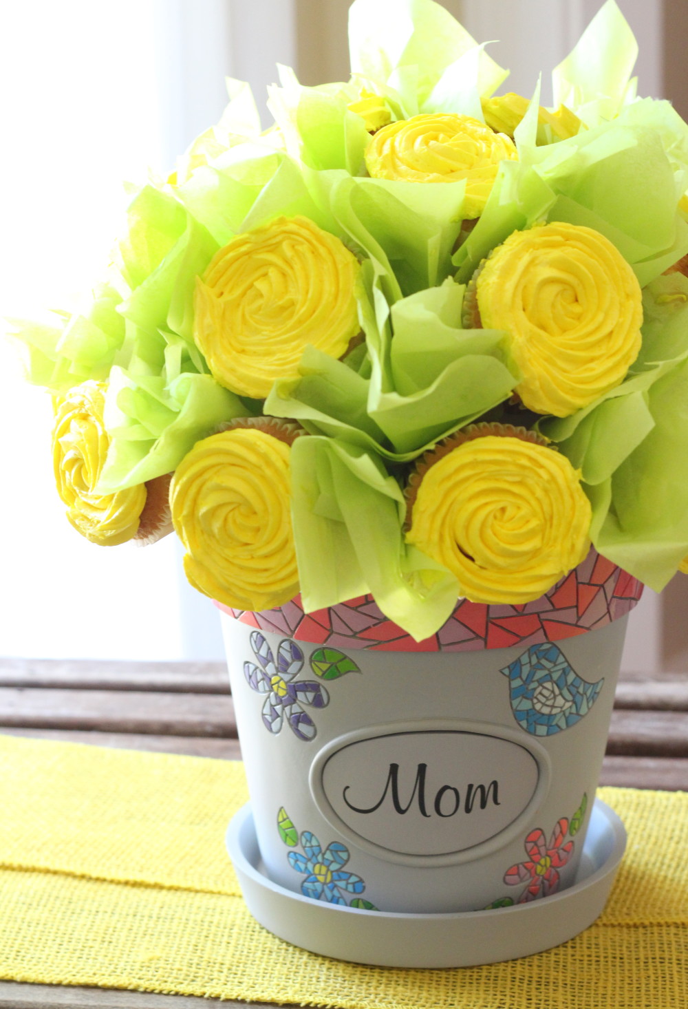 DIY Cupcake Bouquet for Mother's Day 8