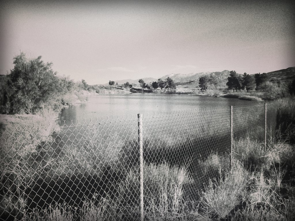 Una Lake Palmdale California