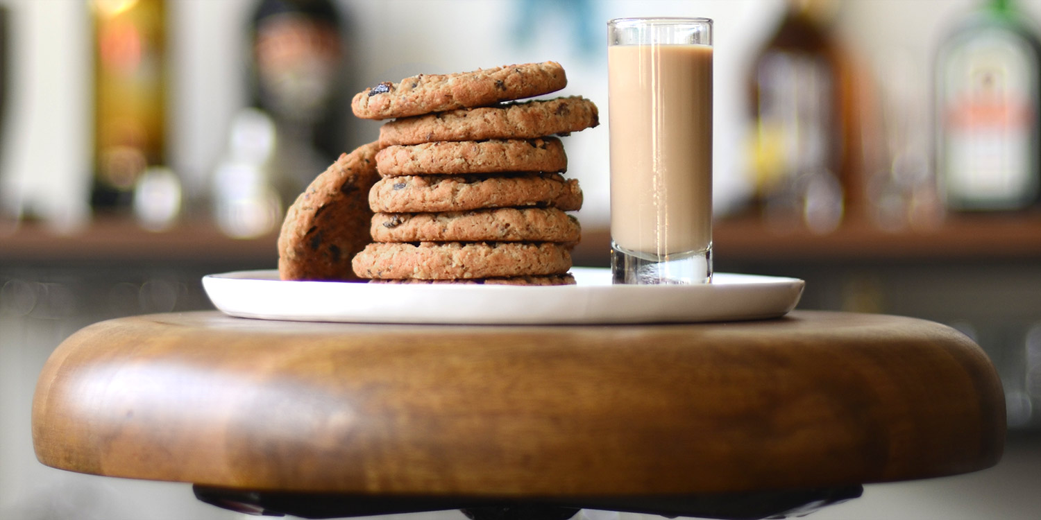 3 Oatmeal Cookie Shot Recipes You Have To Try