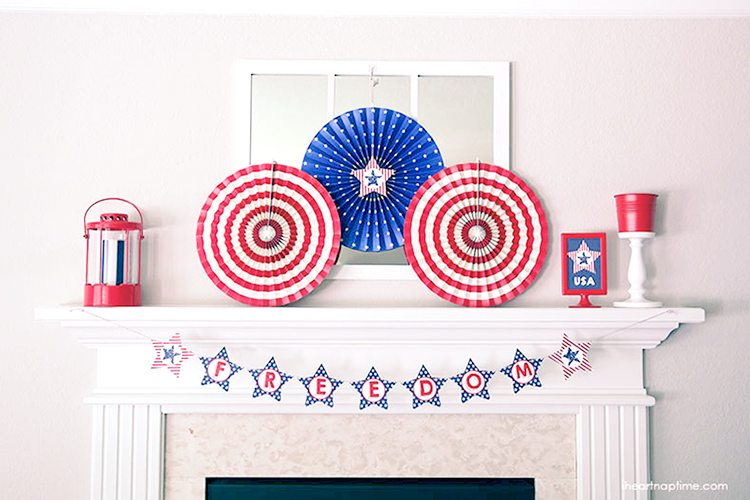 4th of July mantel decor