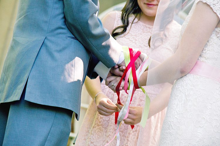 tie-the-knot