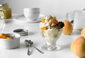 How to Create the Perfect Ice Cream Sundae Bar