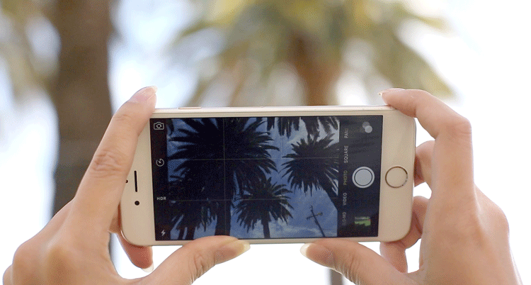 tap the phone to manually choose an exposure area