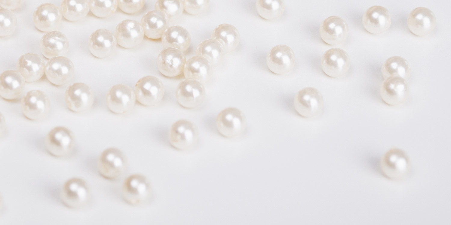 June Birthstones: Pearl, Alexandrite, Moonstone