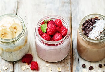 How to Make Overnight Oats + 10 Recipes